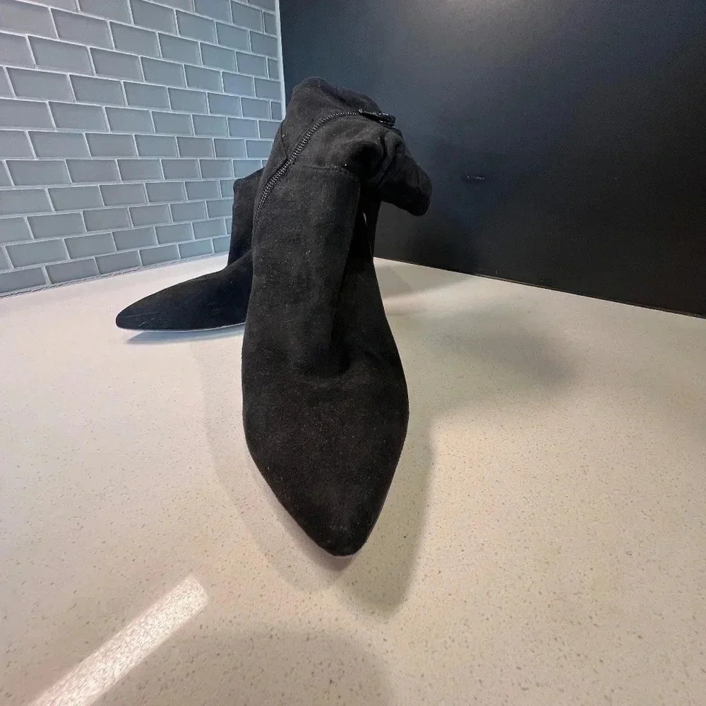 XOXO Black Suede Ankle Boots Size 10 Heel 3 Inch